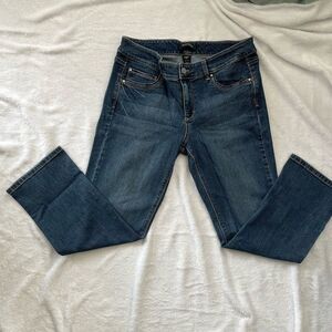 White House Black Market Women's Jeans Size 10 Blue Blanc Crop Leg Denim